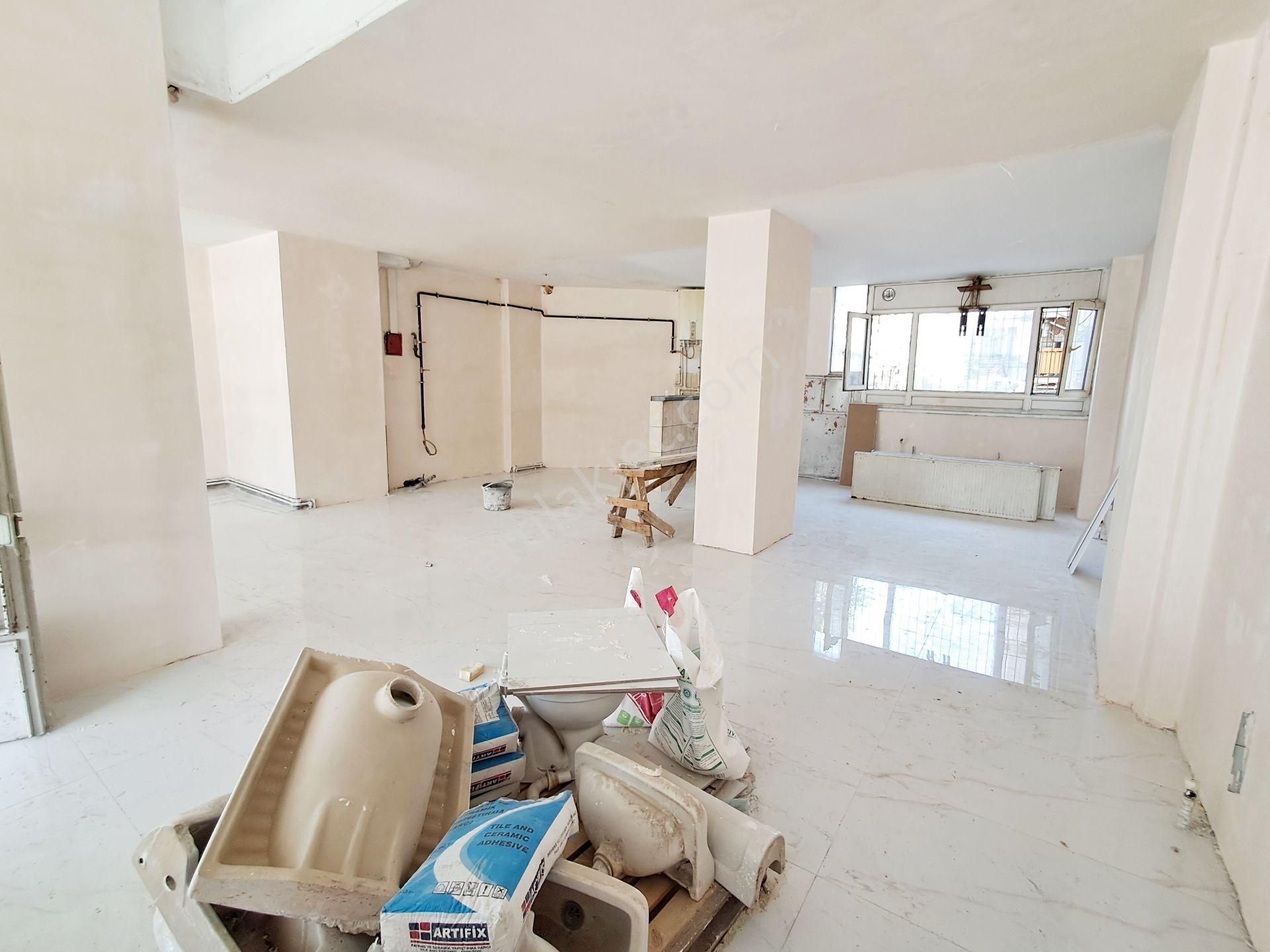 Kz Grup'tan Sümerde İşkur Cadde Üstü 100 M2 Teraslı Düz Giriş Kiralık İşyeri