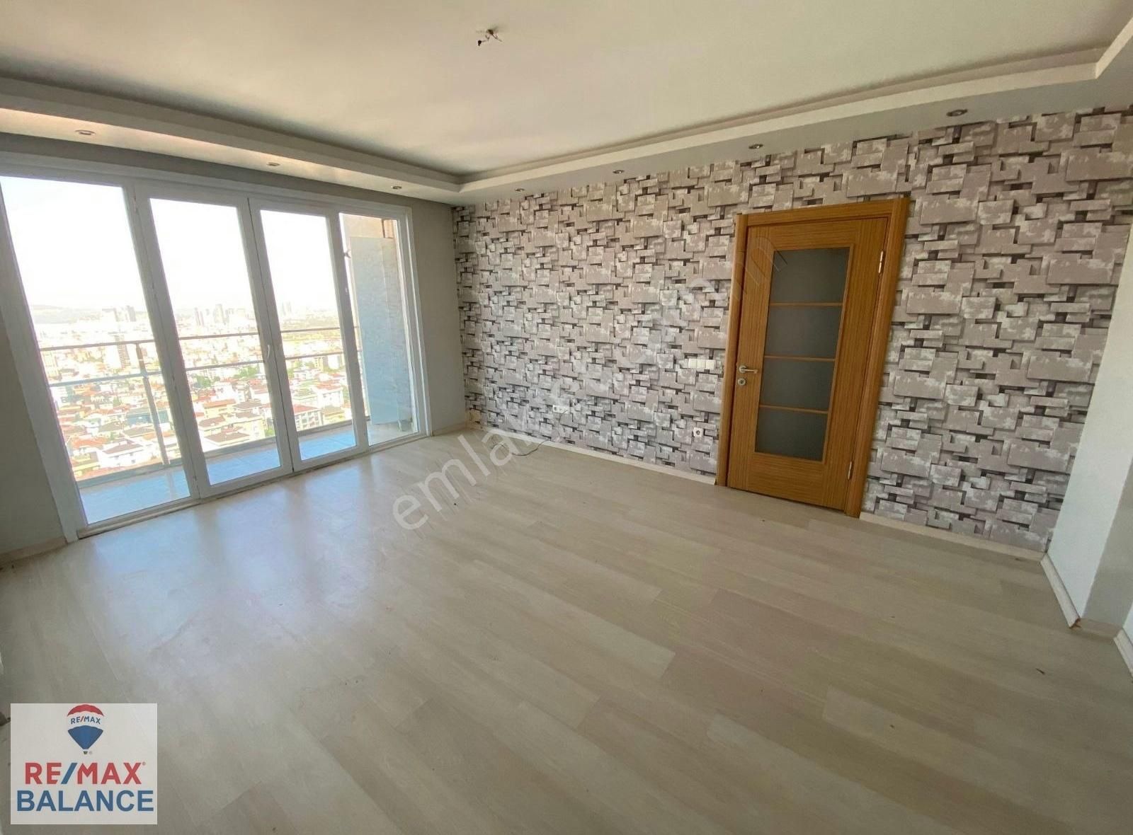 Kartal Yakacık Yıldızpark Sitesi 2+1 Kiralık Arakat Daire