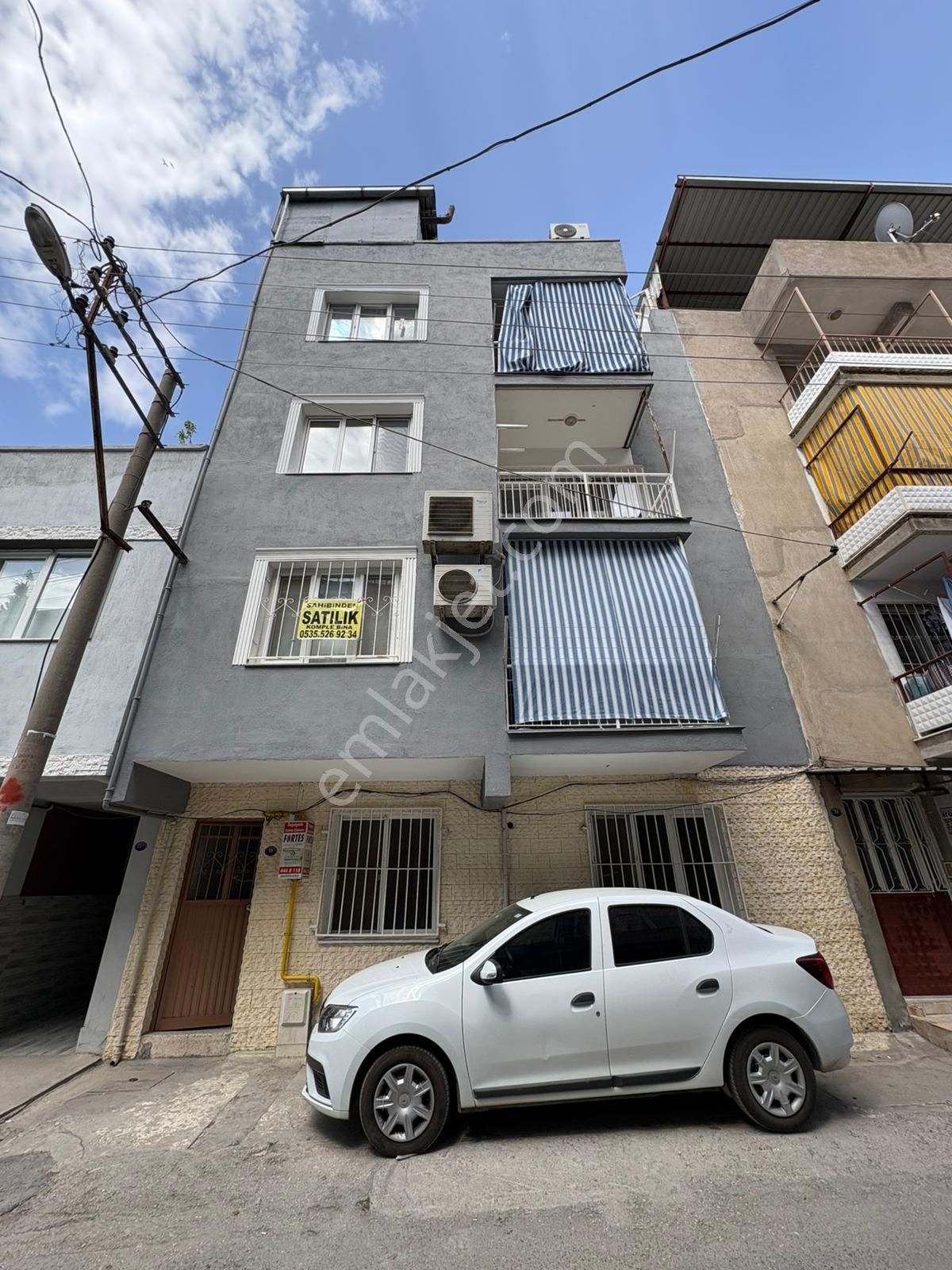 İzmir Buca'da Satılık Komple Bina