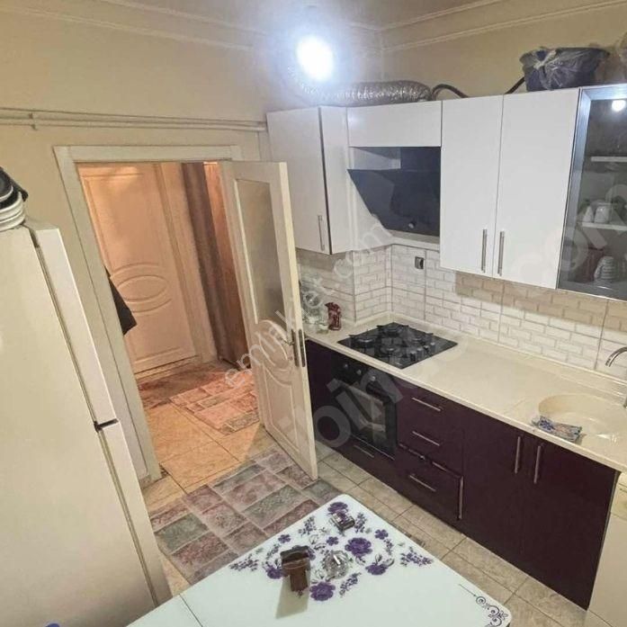 Hastahane Metro Yakını 3+1 Yapılı Daire