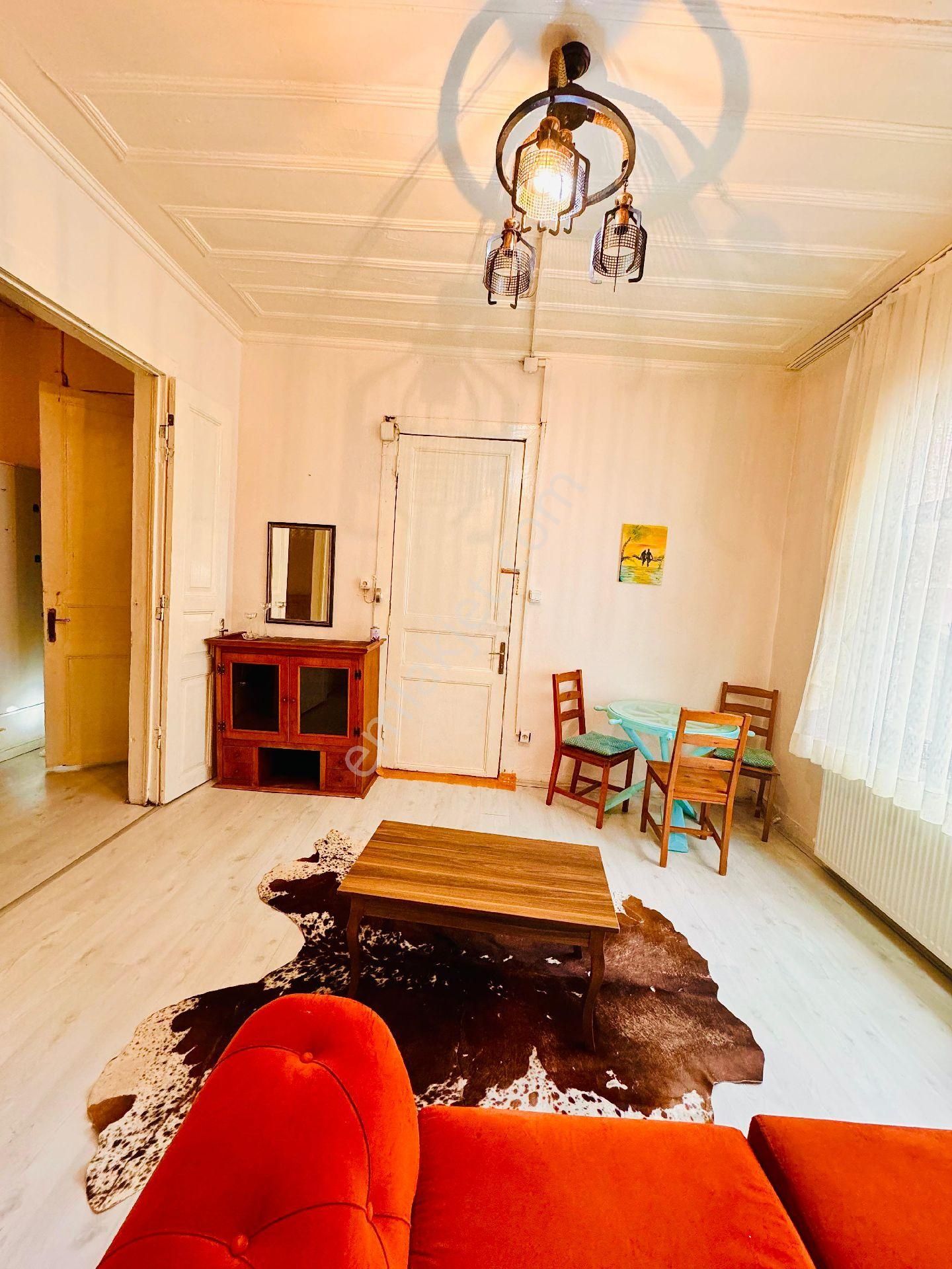 Sarıyer Merkez Mahallesinde 1+1 Eşyalı Kiralık Daire.