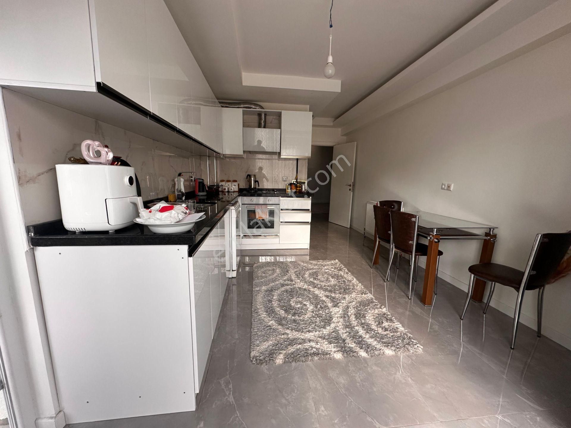 Kalecik Emlak'tan Şehir Merkezine Yakın 4+1 Lüx Site Dairesi