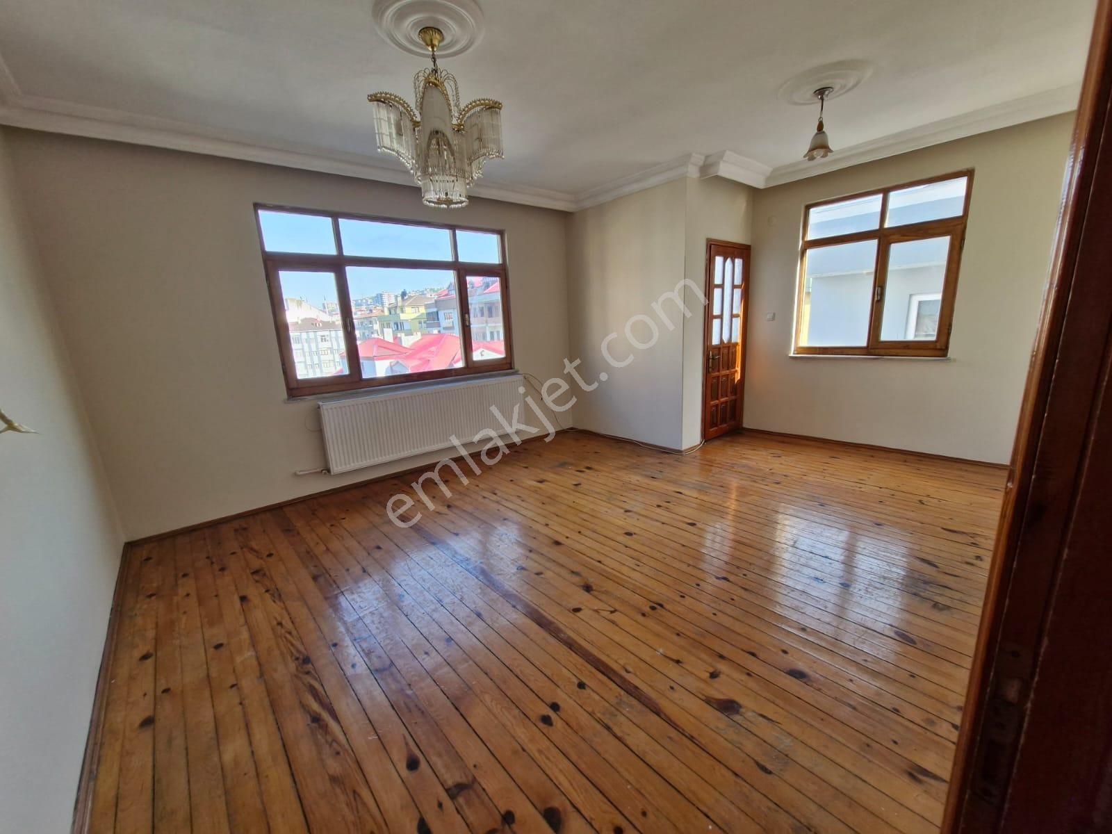 Deha Emlak'tan Kiralık 3+1 Söğütlü Mah