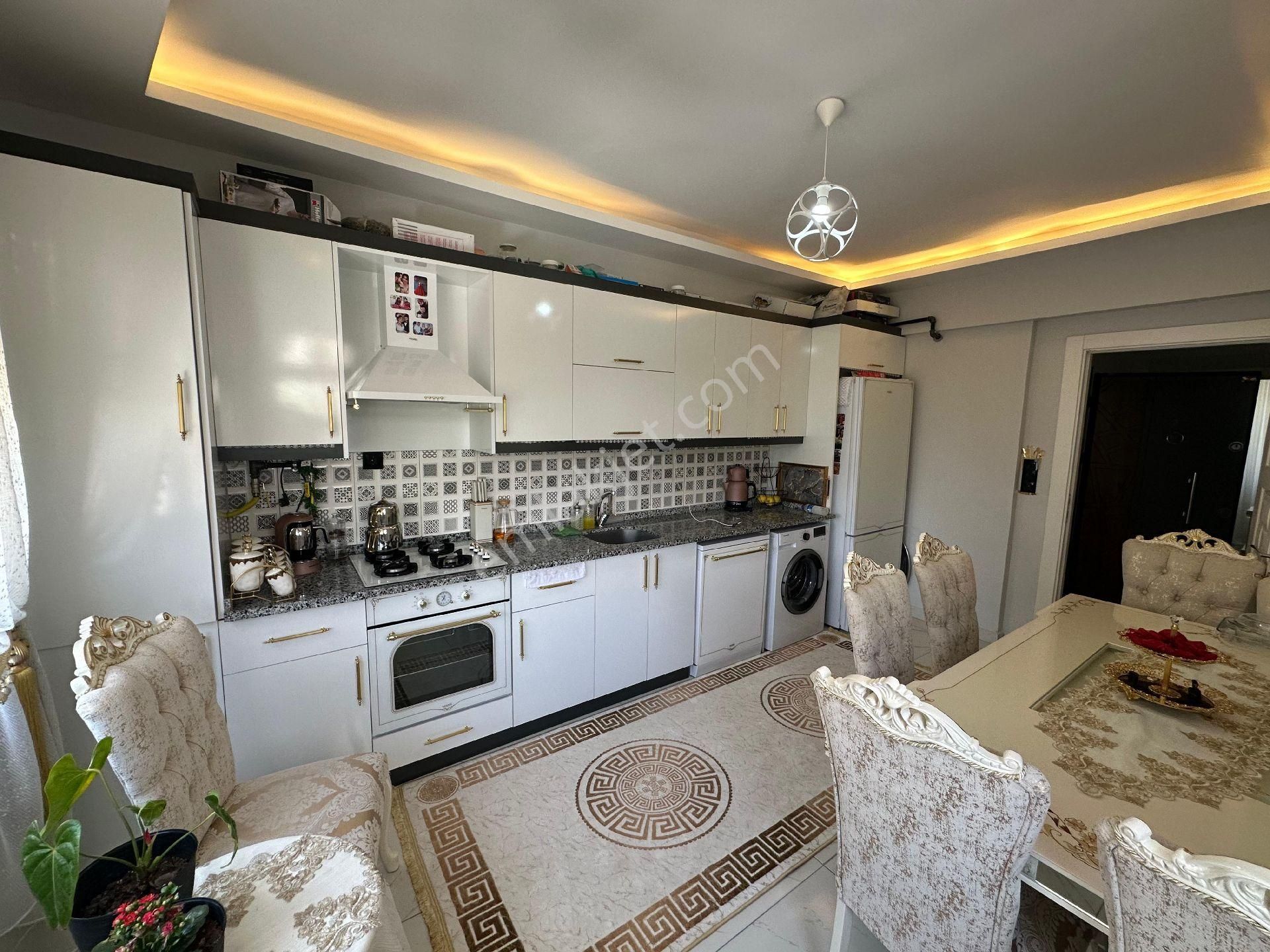Doğar'dan Eski Beşevler Klas Düğün Salonu Civarı Kiralık 2+1 Arakat