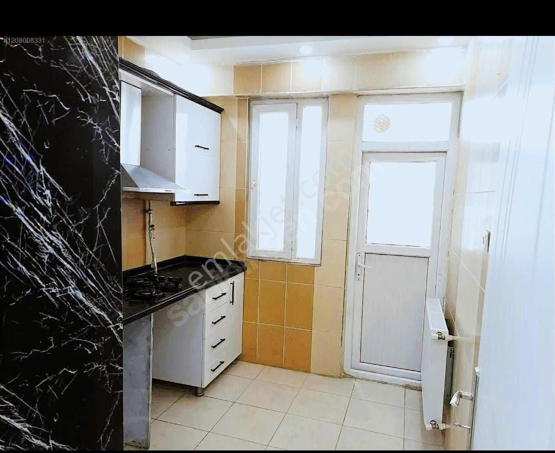Bahçelievler 4 Oda Doğalgazlı Asansörlü