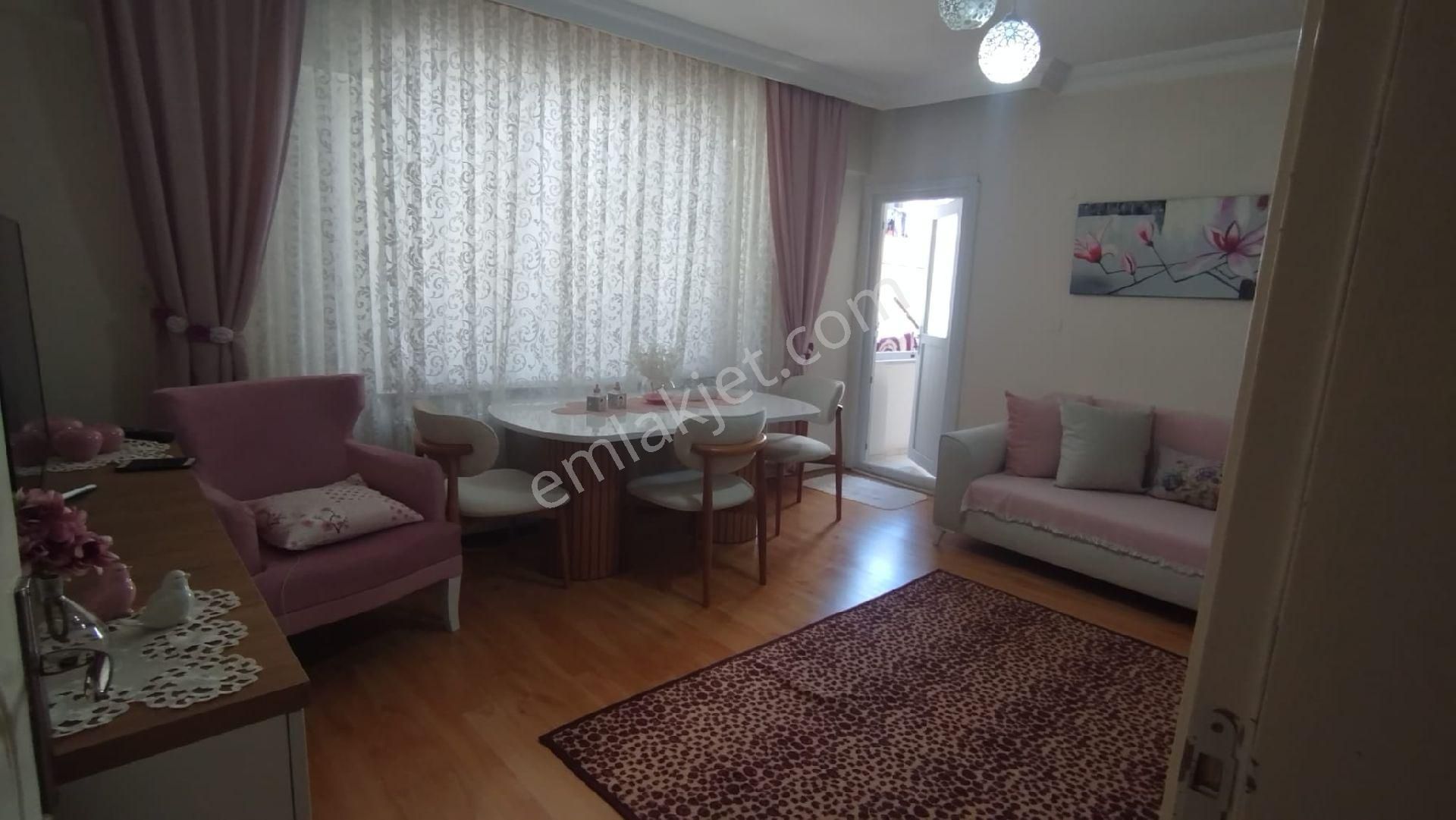 Orient Emlaktan Avcılar Cihangir Mahallesi'nde Satılık Daire