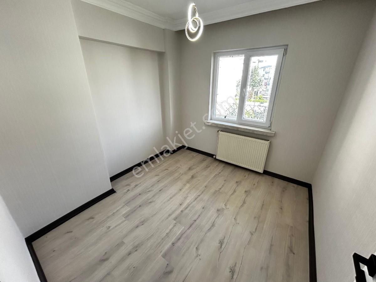 Sincan Osmanlı Mah 3+1 Ultra Lüx Yapılı Ara Katta Daire