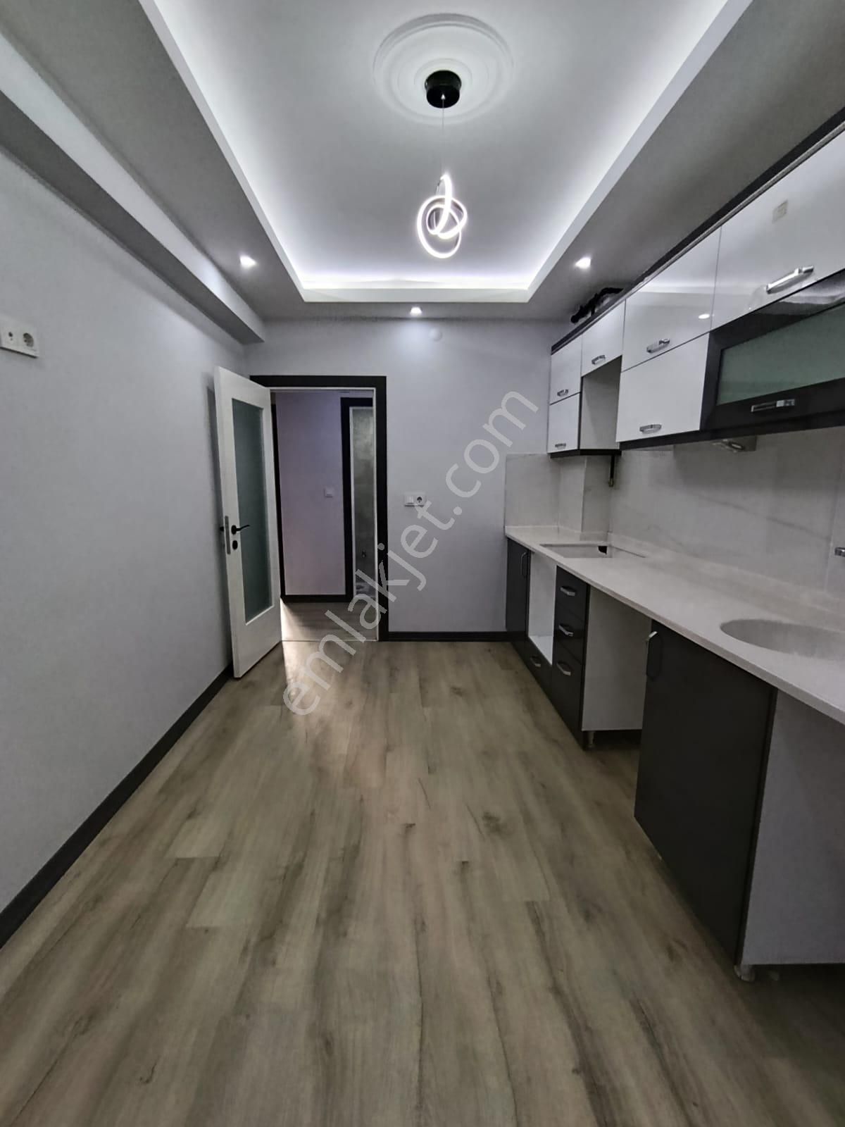 Çamlıca Mahallesinde Satılık 3+1 Satılık Daire