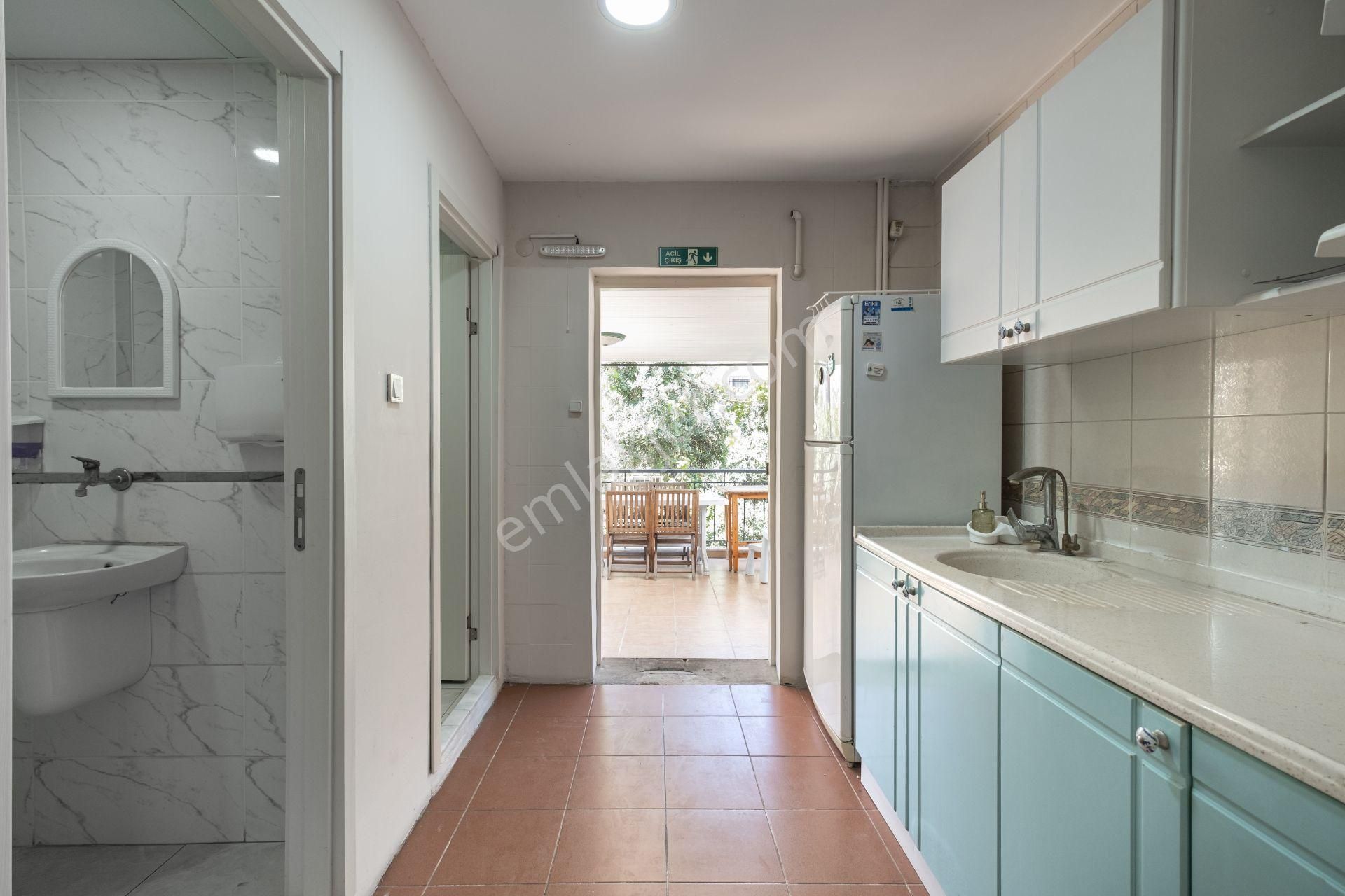 Aydınlıkevler Mah. Ticari Kulanıma Uygun Satılık Bahçe Dublek S - Görsel 6