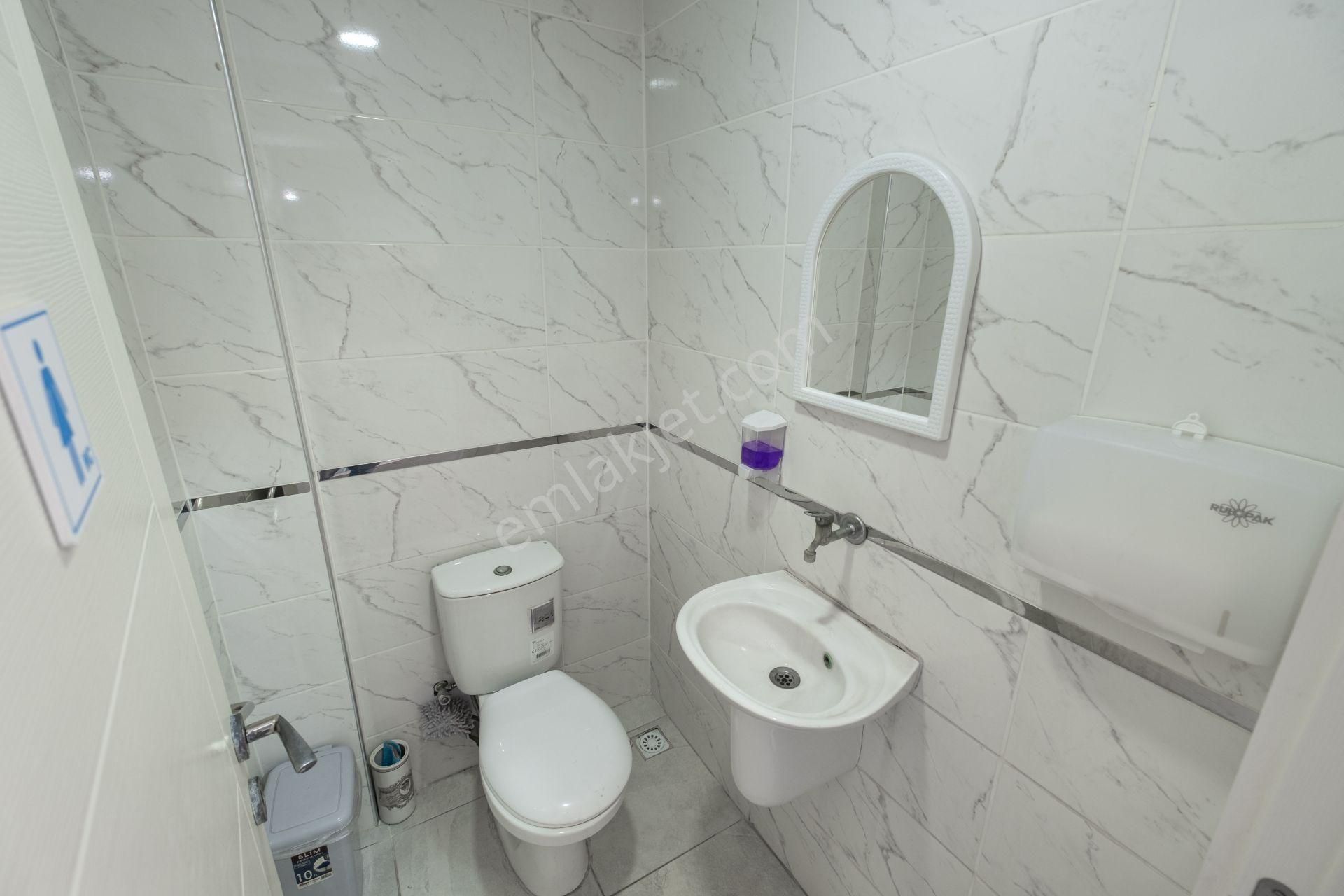 Aydınlıkevler Mah. Ticari Kulanıma Uygun Satılık Bahçe Dublek S - Görsel 9