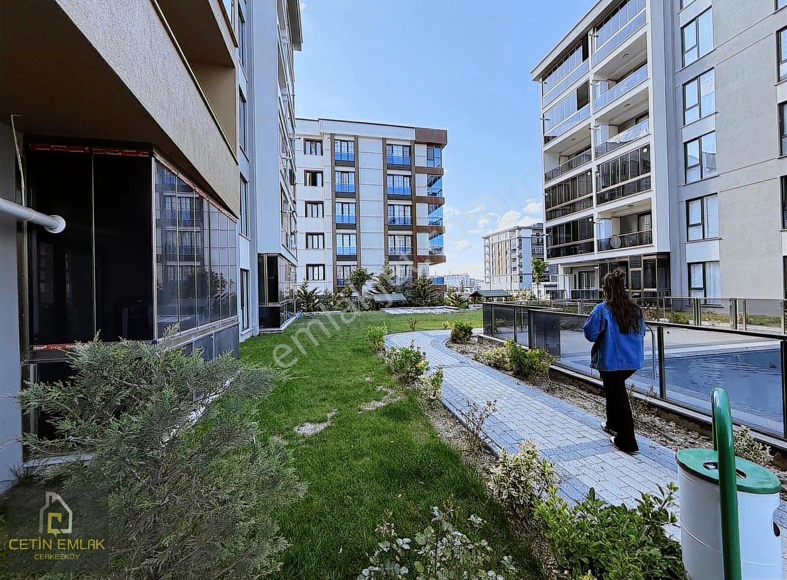 Çetin'den Cumhuriyet'te Site İçi Bahçeli Havuz Cepe 2+1 Daire - Görsel 33