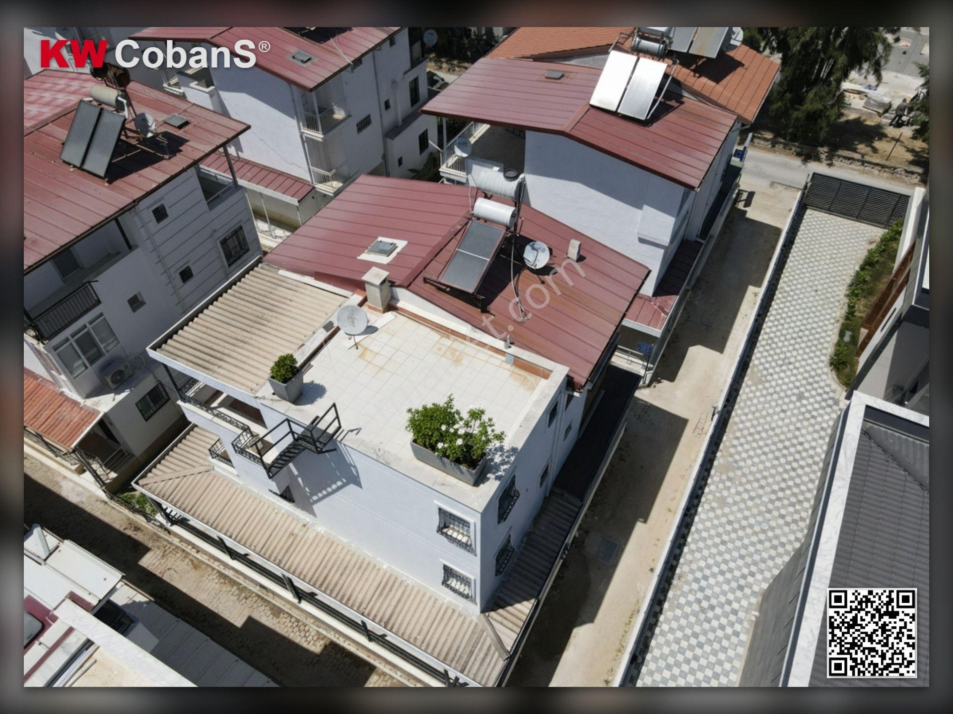 Kw Cobans'tan Denize Yakın Eşyalı Müstakil Villa, Site İçinde, Bahçeli, Kat Mülkiyetli, Özel Plajlı - Görsel 15