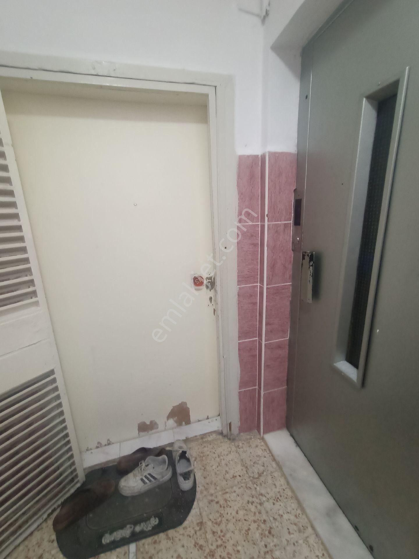 Mersin Mezitli Yenimahalle'de Satılık 2+1 Daire