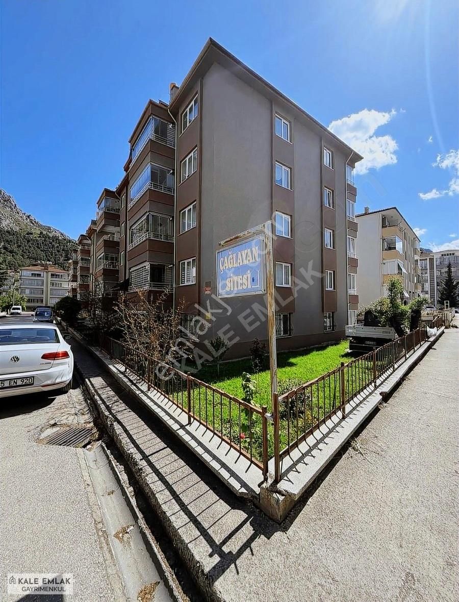 Kale Emlak'tan Hacılar Meydanı Mh Satılık 4+1 Daire