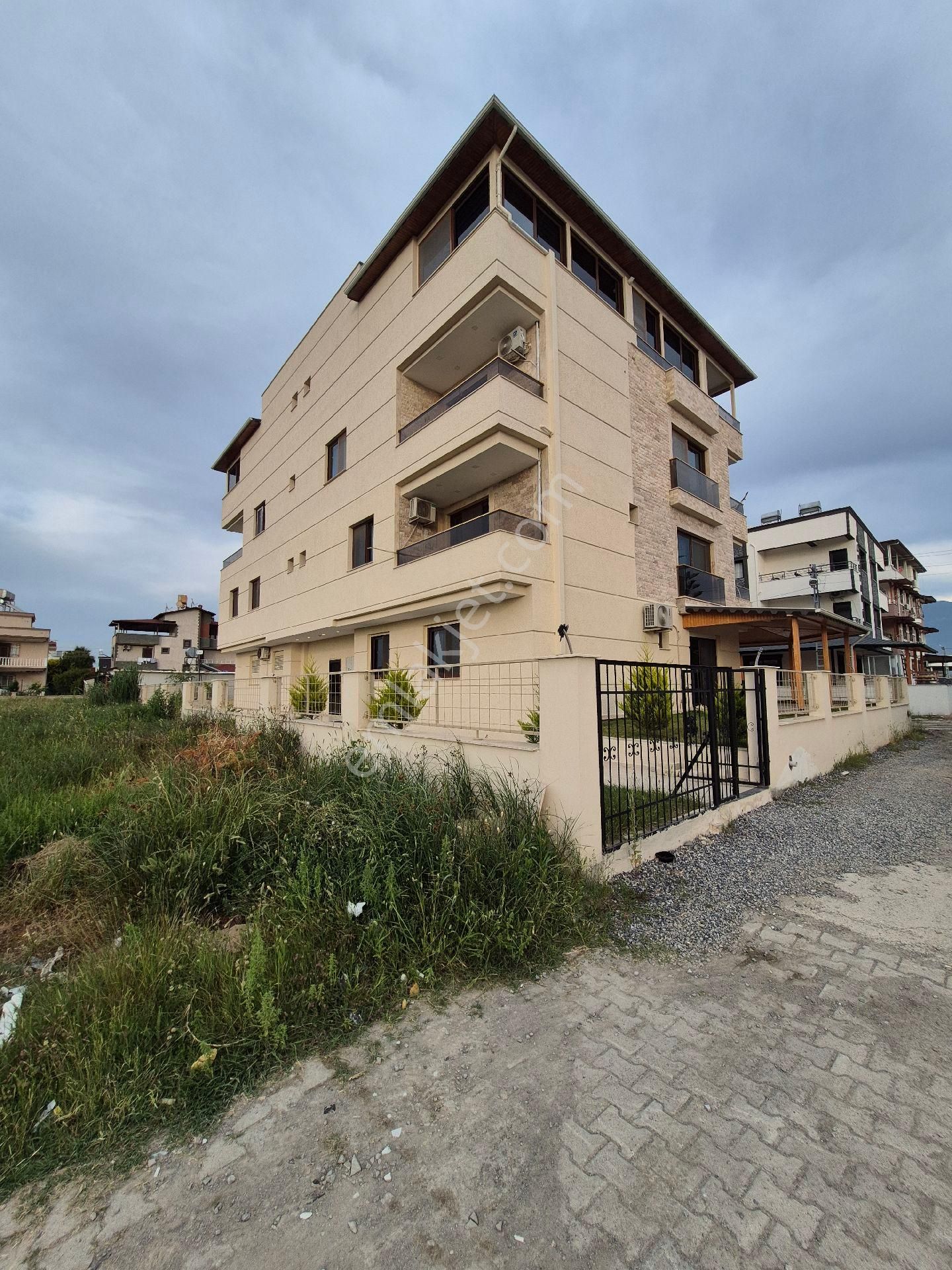 Arsuz Merkezde Satılık Lüxs Daire
