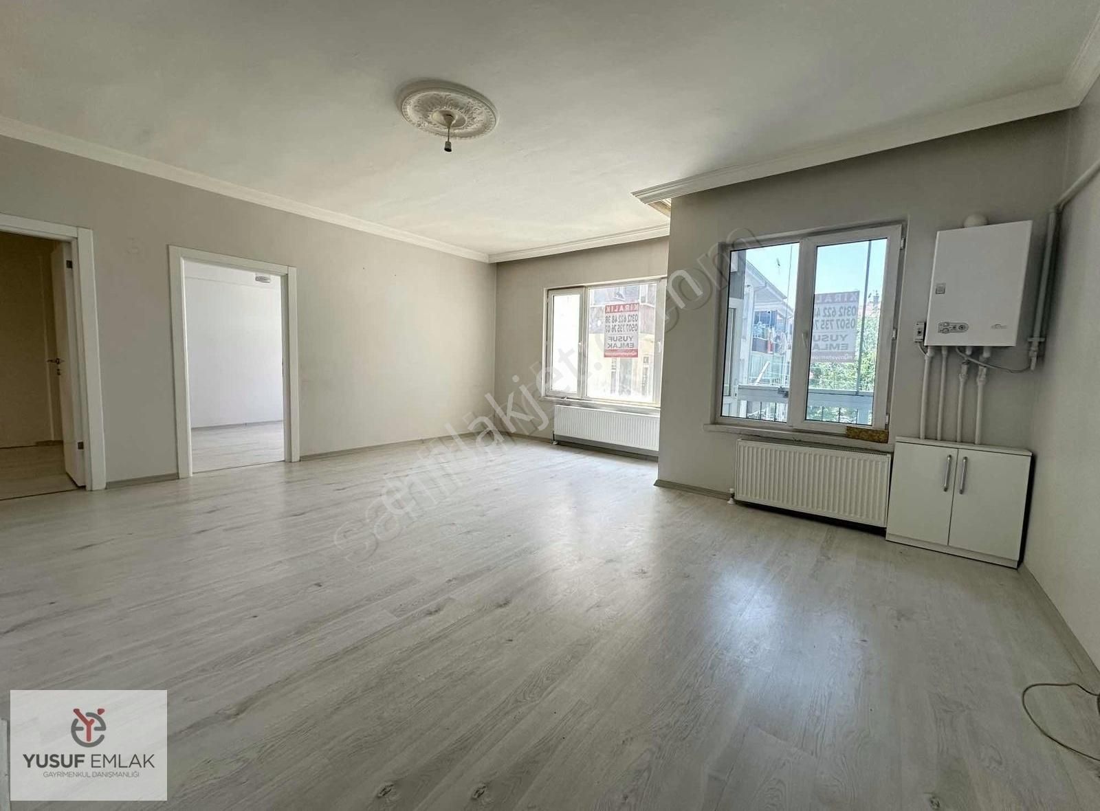 Yusuf Emlak'tan Merkezde Kiralık Orta Kat 3+1 Yapılı Daire