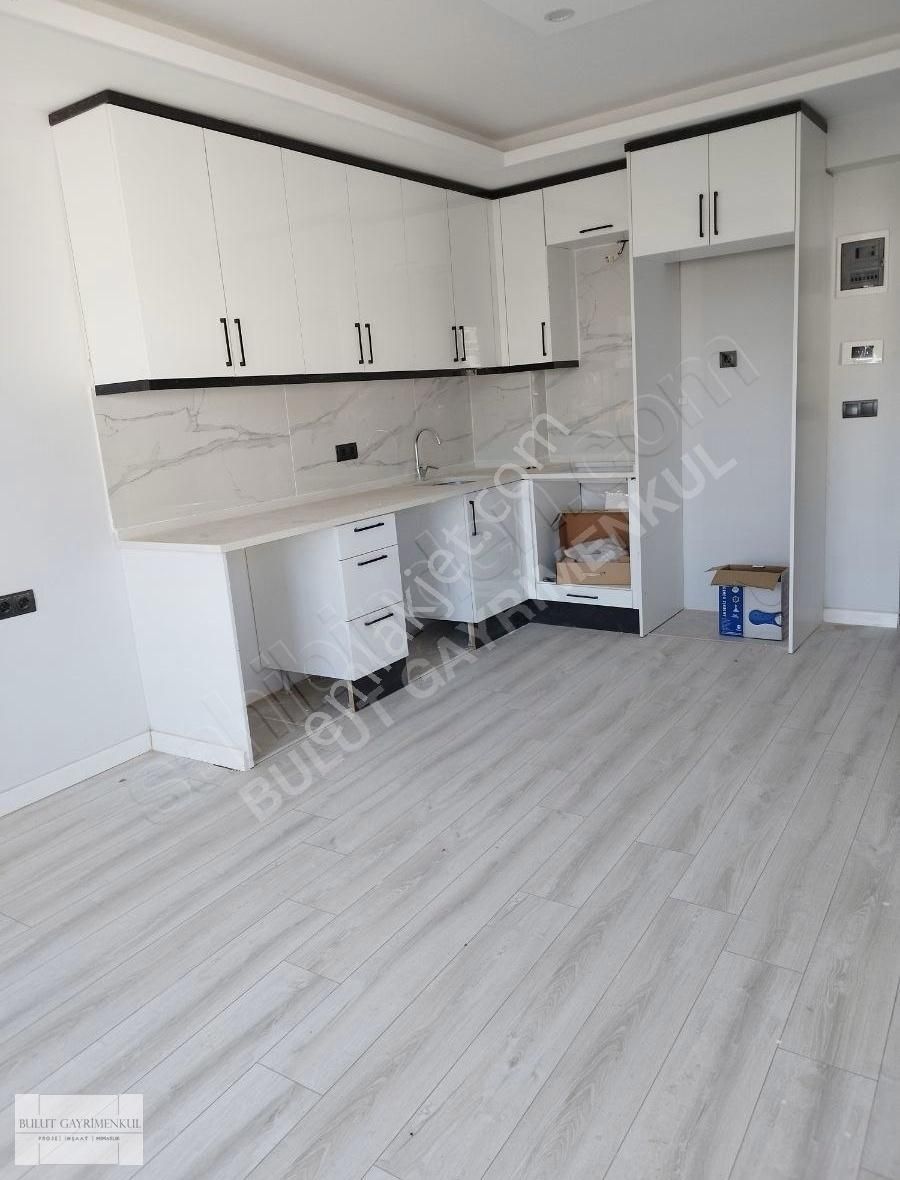 Dalaman Merkezi Konumda Havuzlu Sitede Satılık Sıfır 1+1 Daire