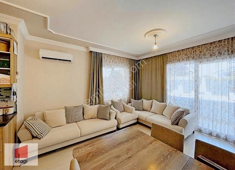 Lara Bölgesi'nde Eşyalı Ve Geniş 1+1 Daire Taşınmaya Hazır!