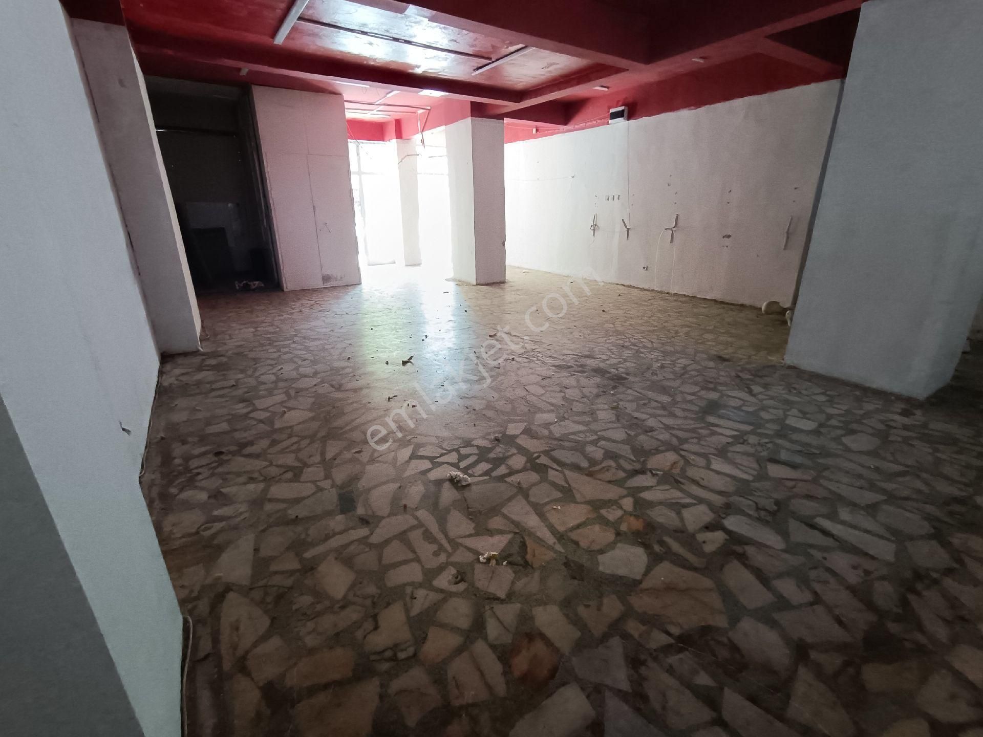 Avcılar Mustafa Kemal Paşa Mahallesi Yıldırım Beyazıt Caddesi Kiralık 85 Mt İşyeri