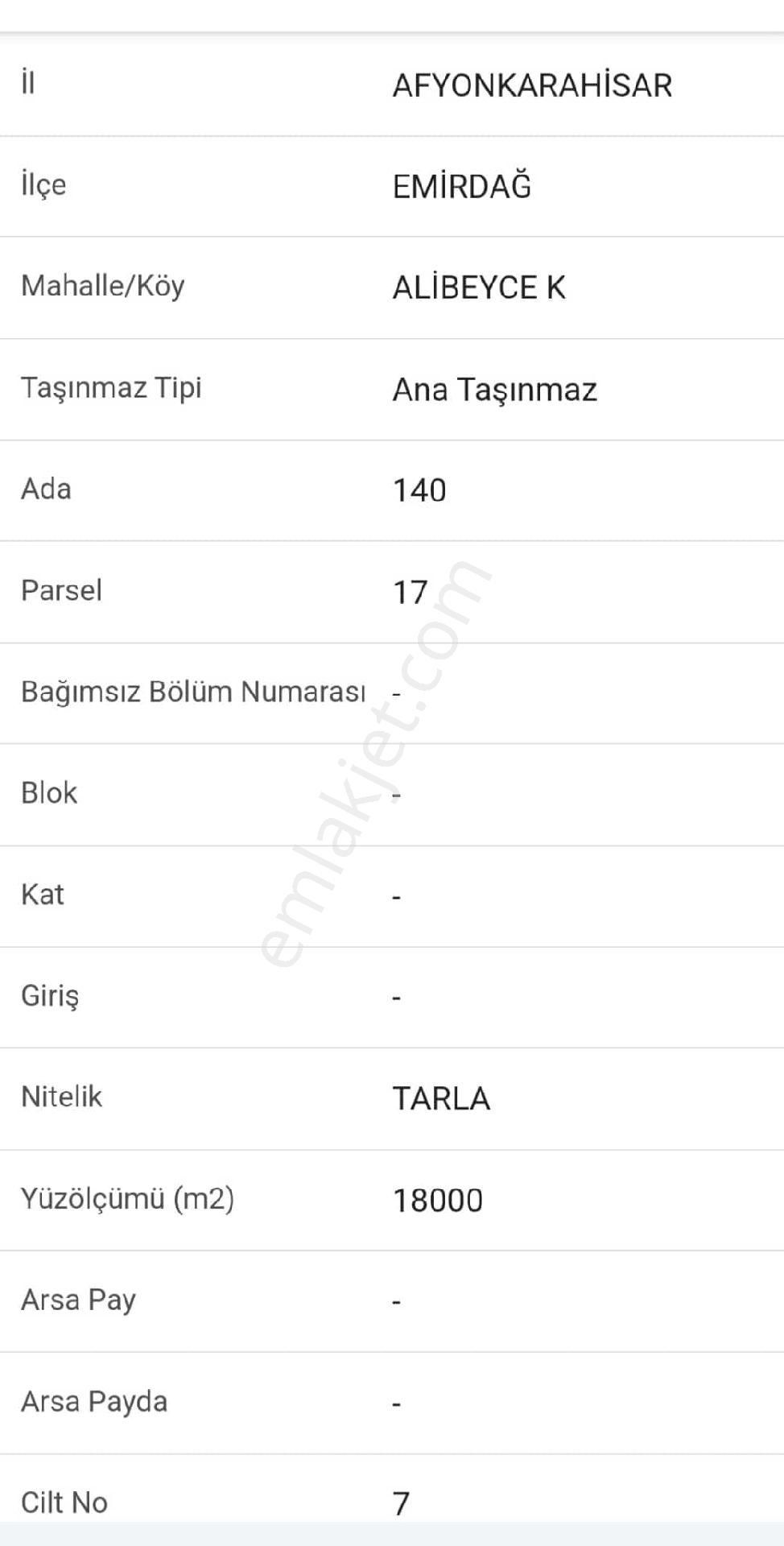 Etrafı Meyve Bahçesi Olan Satılık Tarla