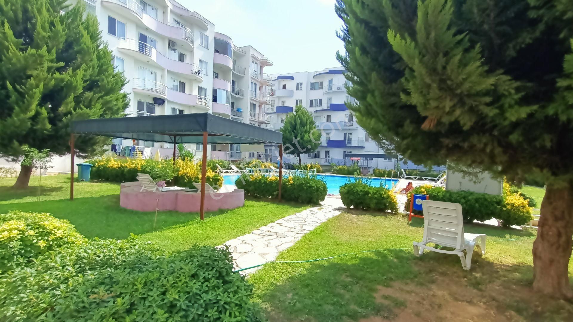 Çanakkale Kepez Havuzlu Sitede 2+1 Daire