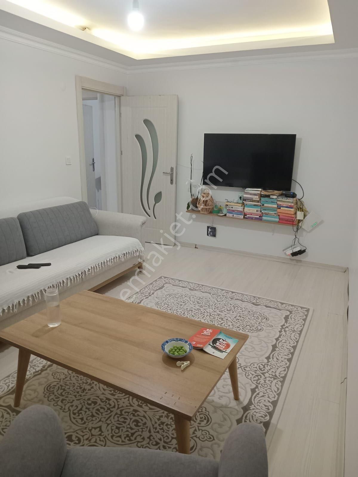 Saya Yokuşu Cadde Üzeri Satılık Krediye Uygun Daire