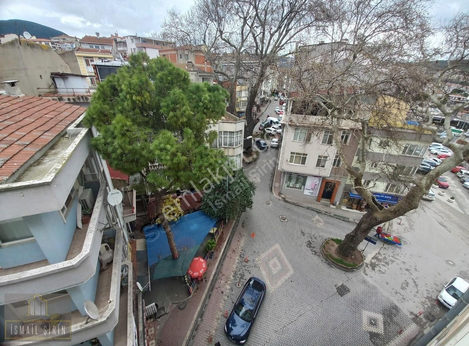 İsmail Şirinden Merkezde Deniz Manzaralı Yapılı 4+1 Dublex Daire - Görsel 12