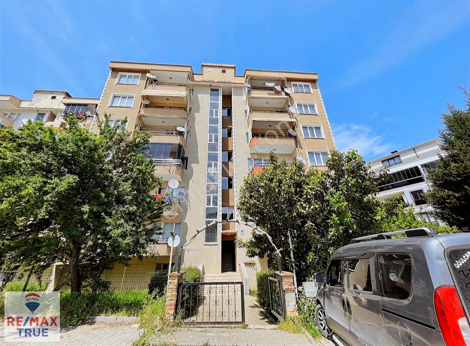 Ana Cadde Üzerin'de 3+1 Ferah Aile Dairesi Satılık