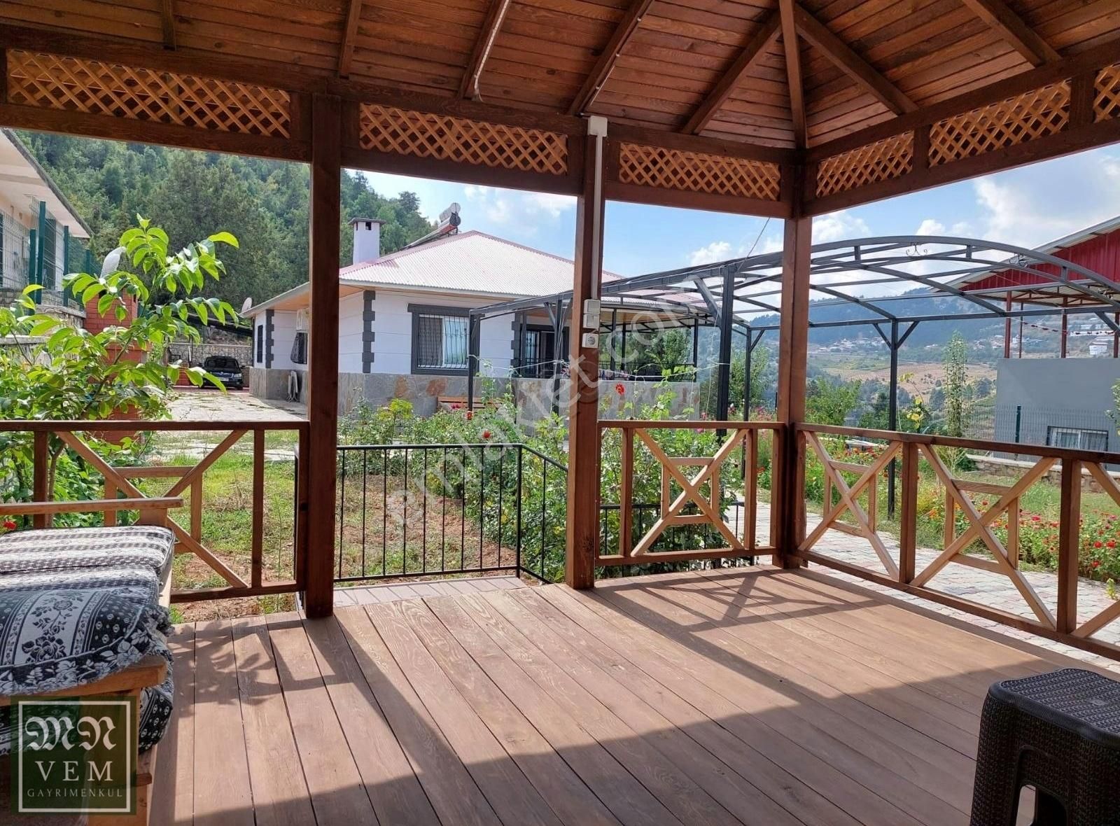 Hangediği Çağlarca Mah.satılık Müstakil Yaylalık Villa