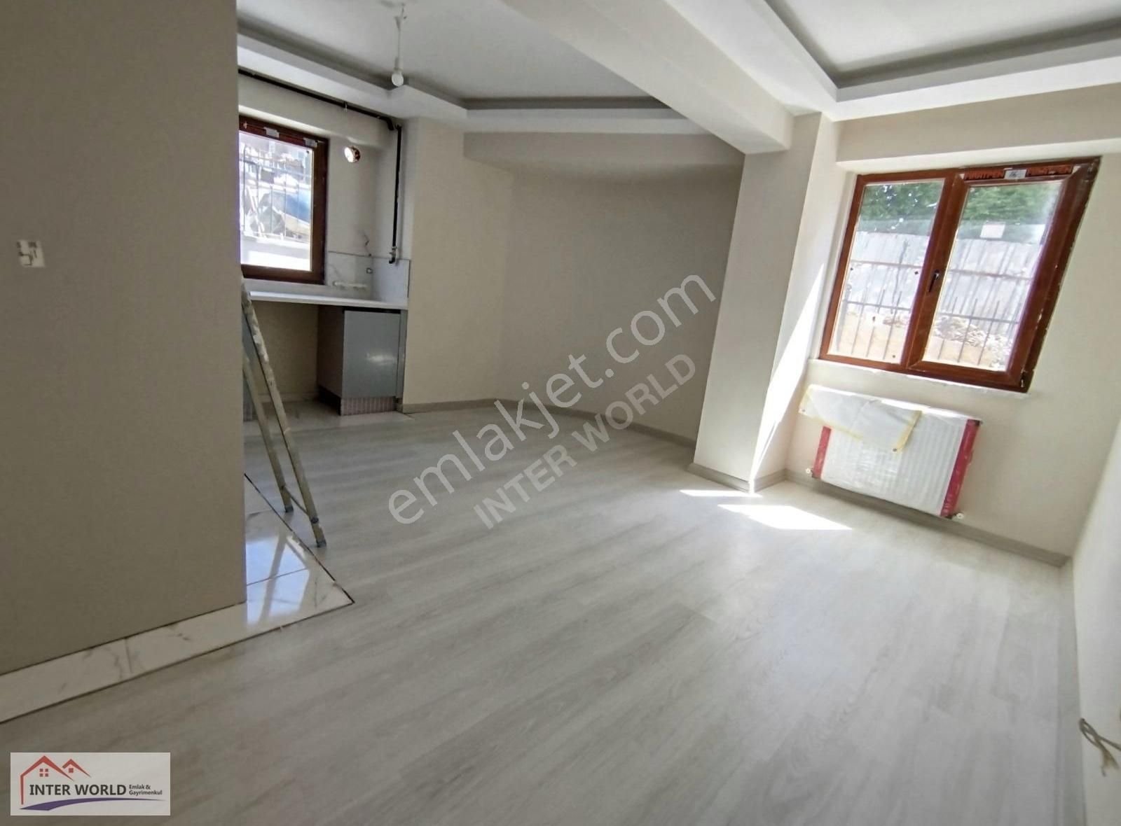İnter World Emlaktan İkbal Cad. Kot 1 2+1 78m2 Sifir Daire