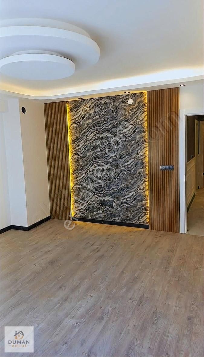 Duman Emlak'tan Merkezde Sıfır 2+1 Kiralık Daire Yerden Isıtmalı