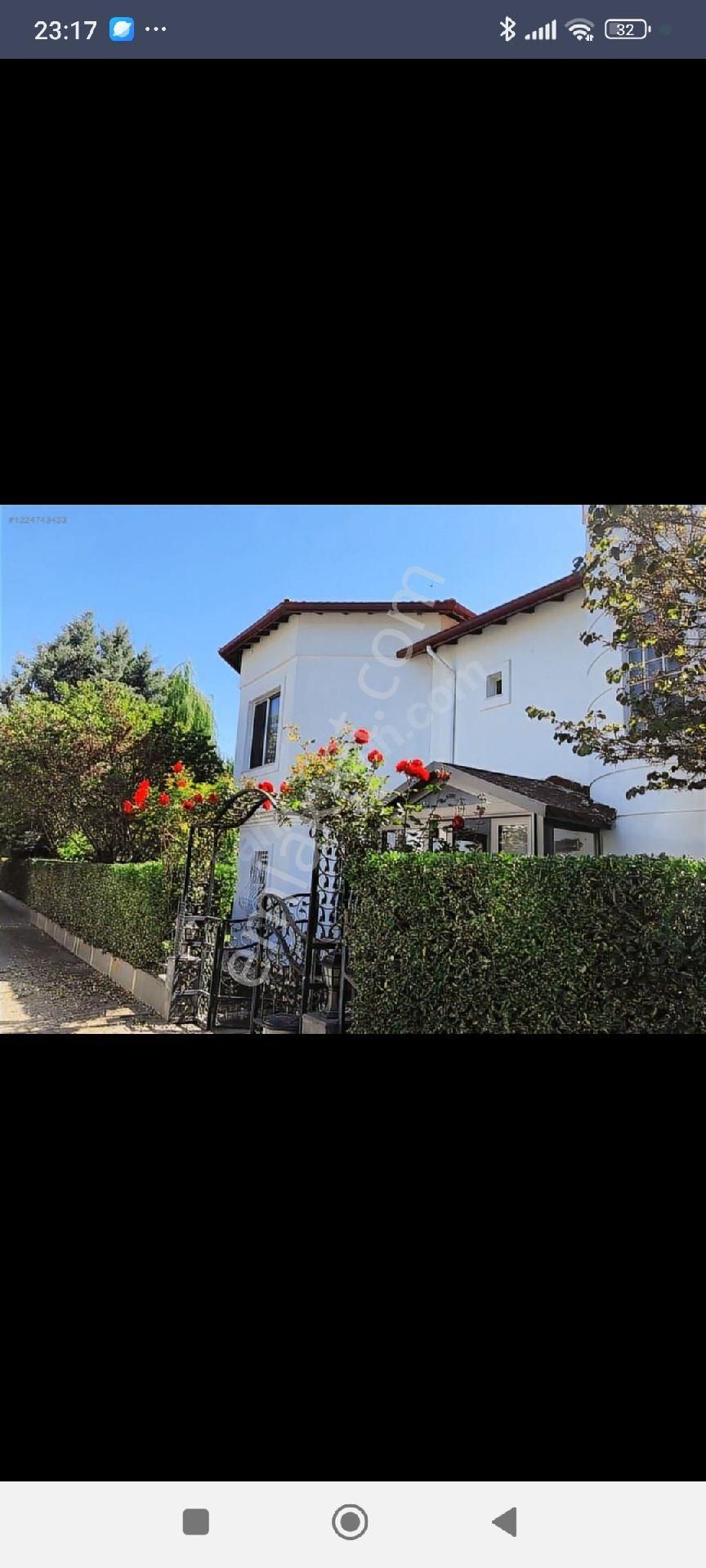 Şehrin Göbeği Hamravat Evlerinde Satılık Villa