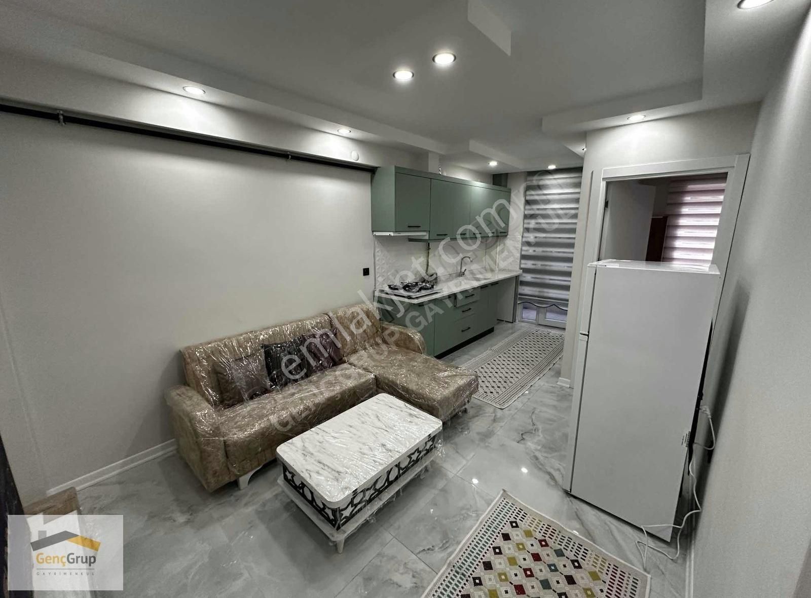*genç Grup* Anadolu Yakını Ful Eşyalı Balkonlu Kiralık Daire