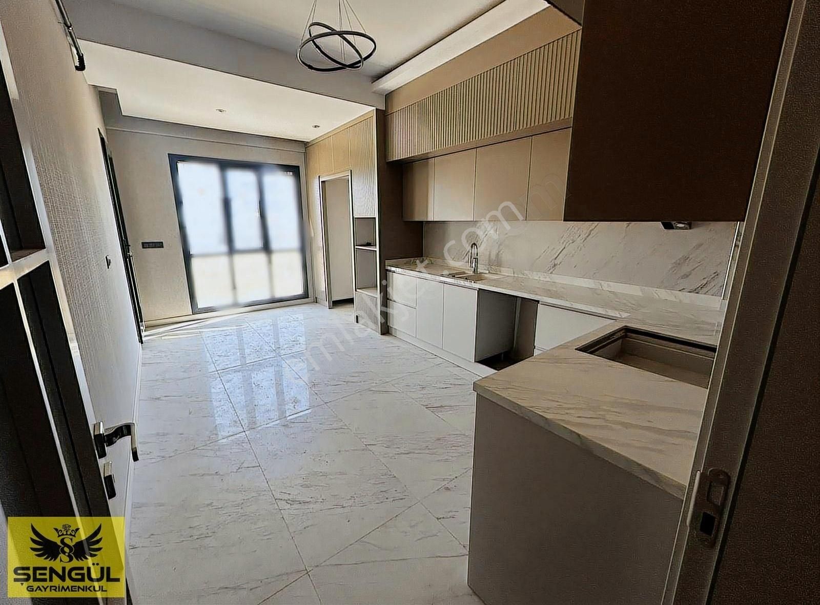 Şengül Gayrimekul'den Yenişafakta Satılık 3+1 Lüx Daire