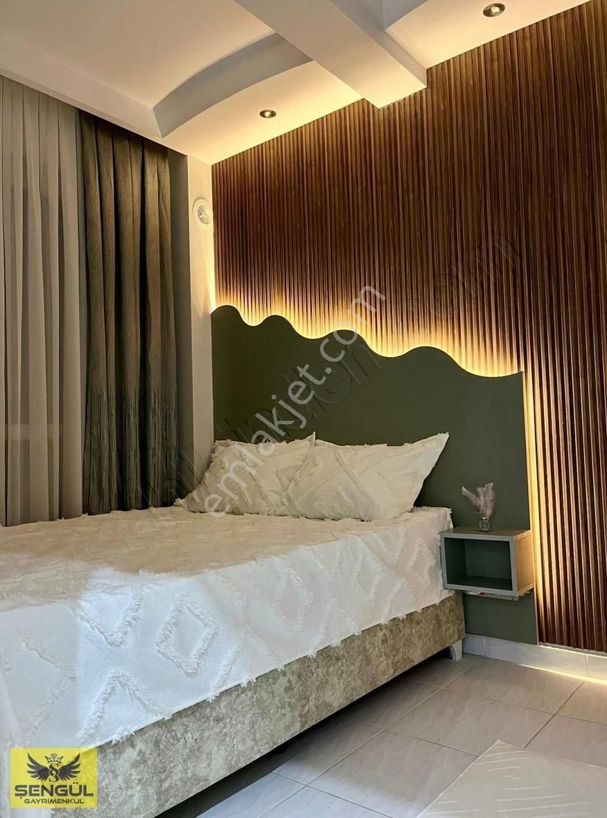 Şengül Gayrimenkul'den 1+1 Lüks Consept Apart Daire