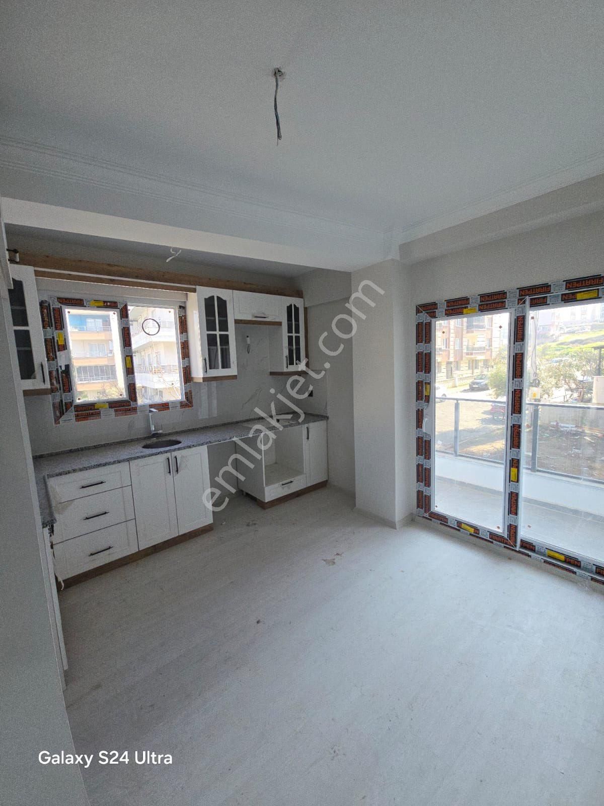 Yörük Emlaktan Satılık Selvilitepe De 3+1 120 M2 Daire