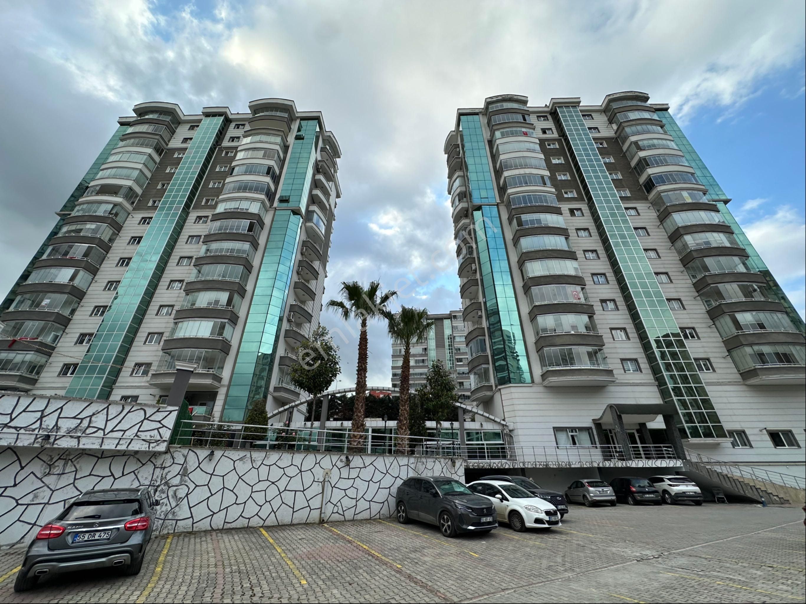Deneyim'den Canyon City Sitesinde 4+1 Kiralık Daire