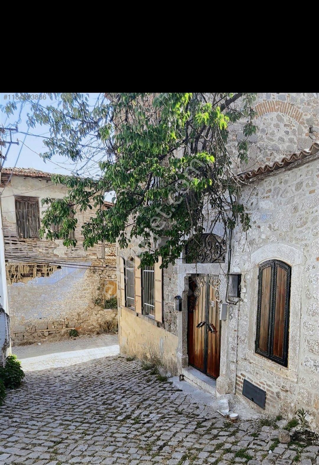 Bergama Merkezde Tarıhı Müstakil Rum Evı