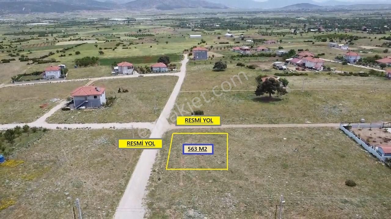 Antalya Korkuteli Yeşilyayla Mah. 563 M2 Köşe Parsel