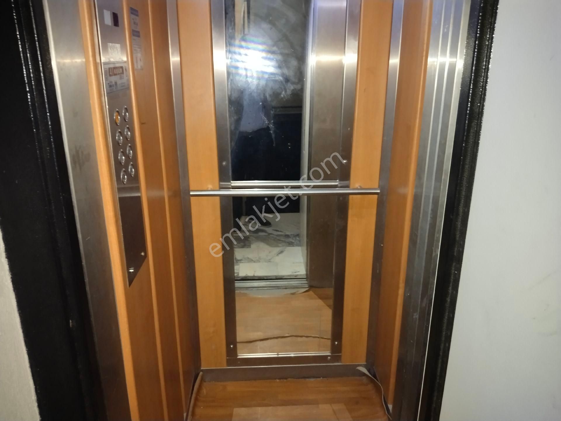 Cumartesi Pazarı Mevki Asansörlü Doğalgazlı Kapalı Mutfak Ara 2.kat 3+1 Daire