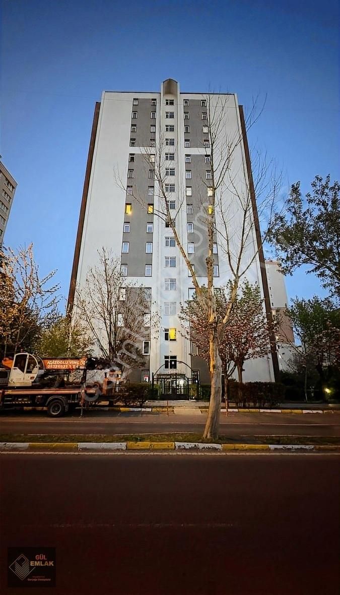 Beylikdüzü Barış Mah. Nokta Binada Mükemmel Konumda 3+1 Satılık