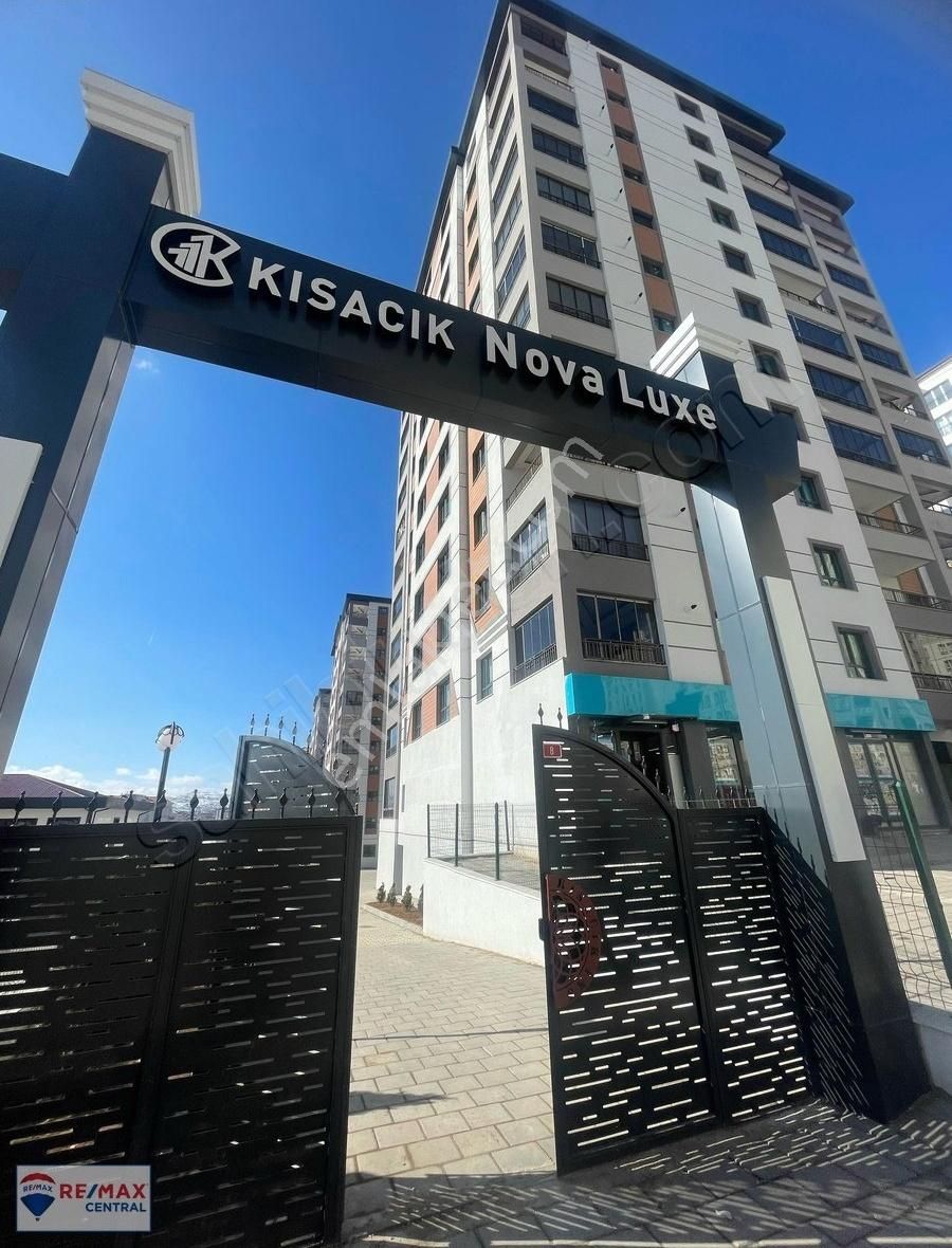 "re/max Central'dan Kısacık Nova Luxe'da Satılık 4+1 Lüks Daire