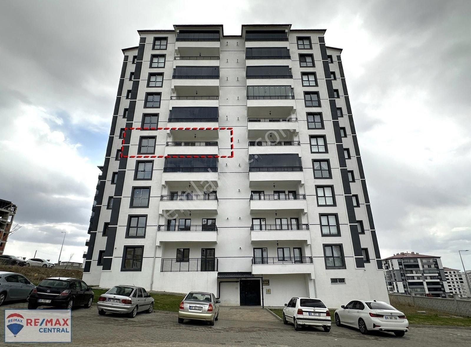 Remax Central'dan Tuzlugöl Mah.'de 3+1 Sıfır Lüx Arakat Daire