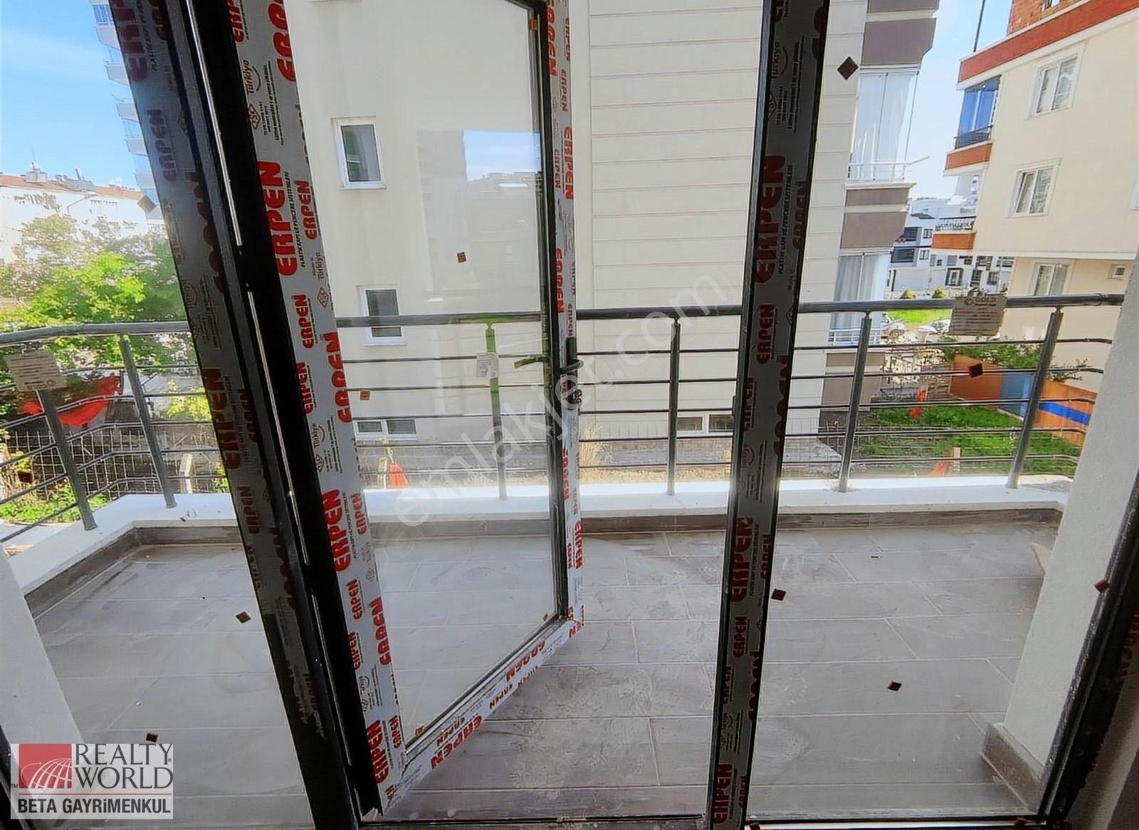 Mevlana Mh'de 3 Aya Teslim Sınırsız Kredili Çok Büyük! 1+1 Daire