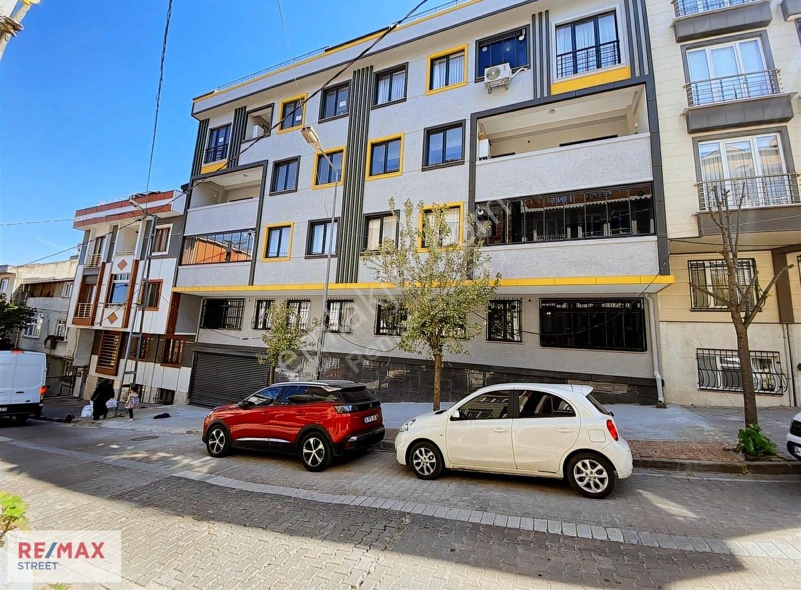 Tevfikbey'de Geniş Otoparklı 2+1 Krediye Uygun Daire