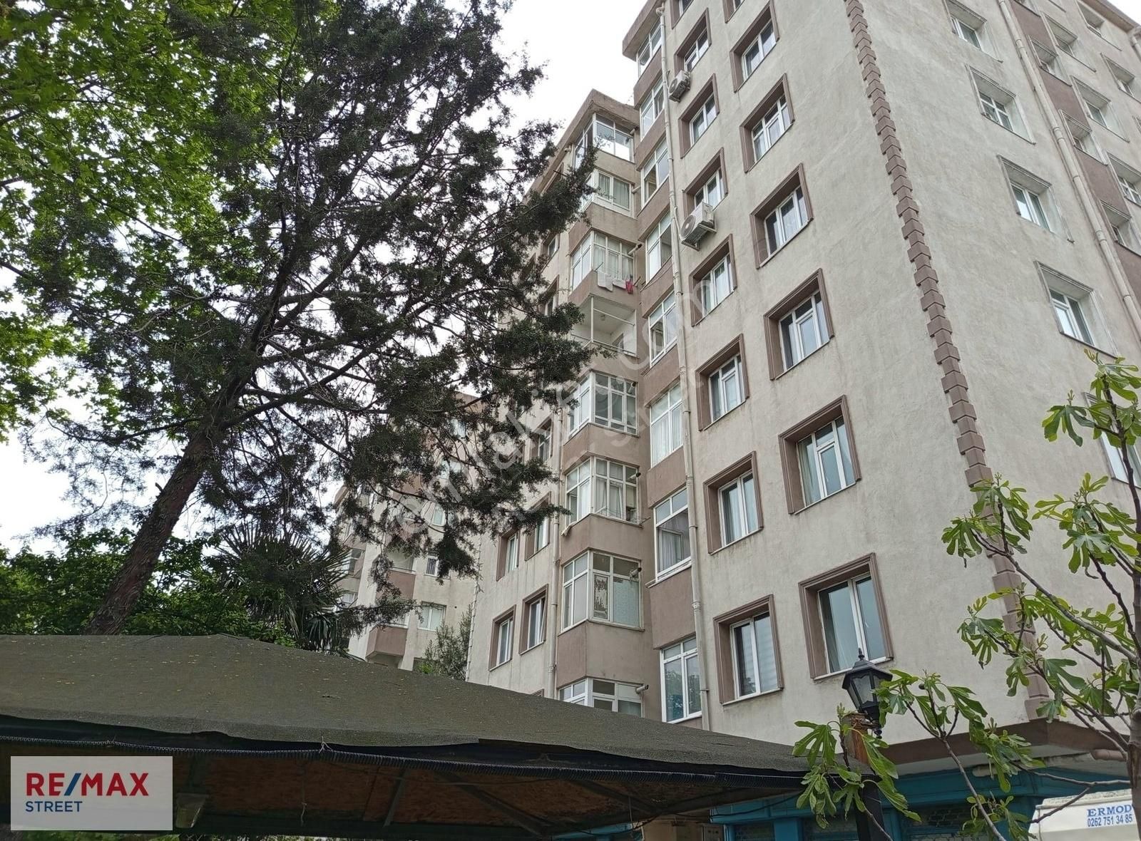 Remax Street'ten Tevfikbey Mah Elif Sitesinde A Blok Kiralık