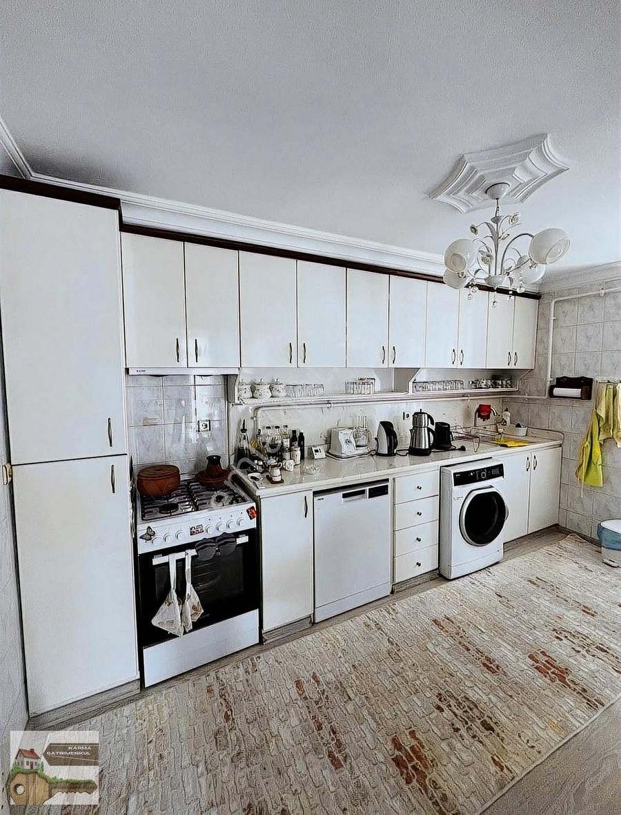 Hulusi Başdan Farkıyla Erkan Okulları Civarı Eşyalı Daire