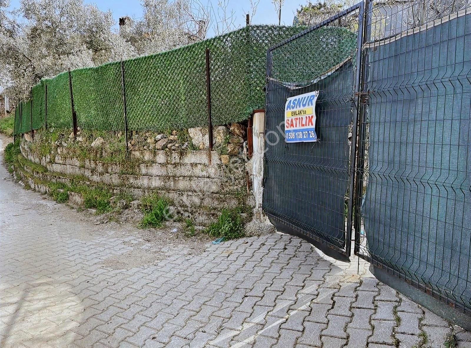 Kemalpaşa Sarılar Köyünde Müstakil Bahçeli Ev - Görsel 8