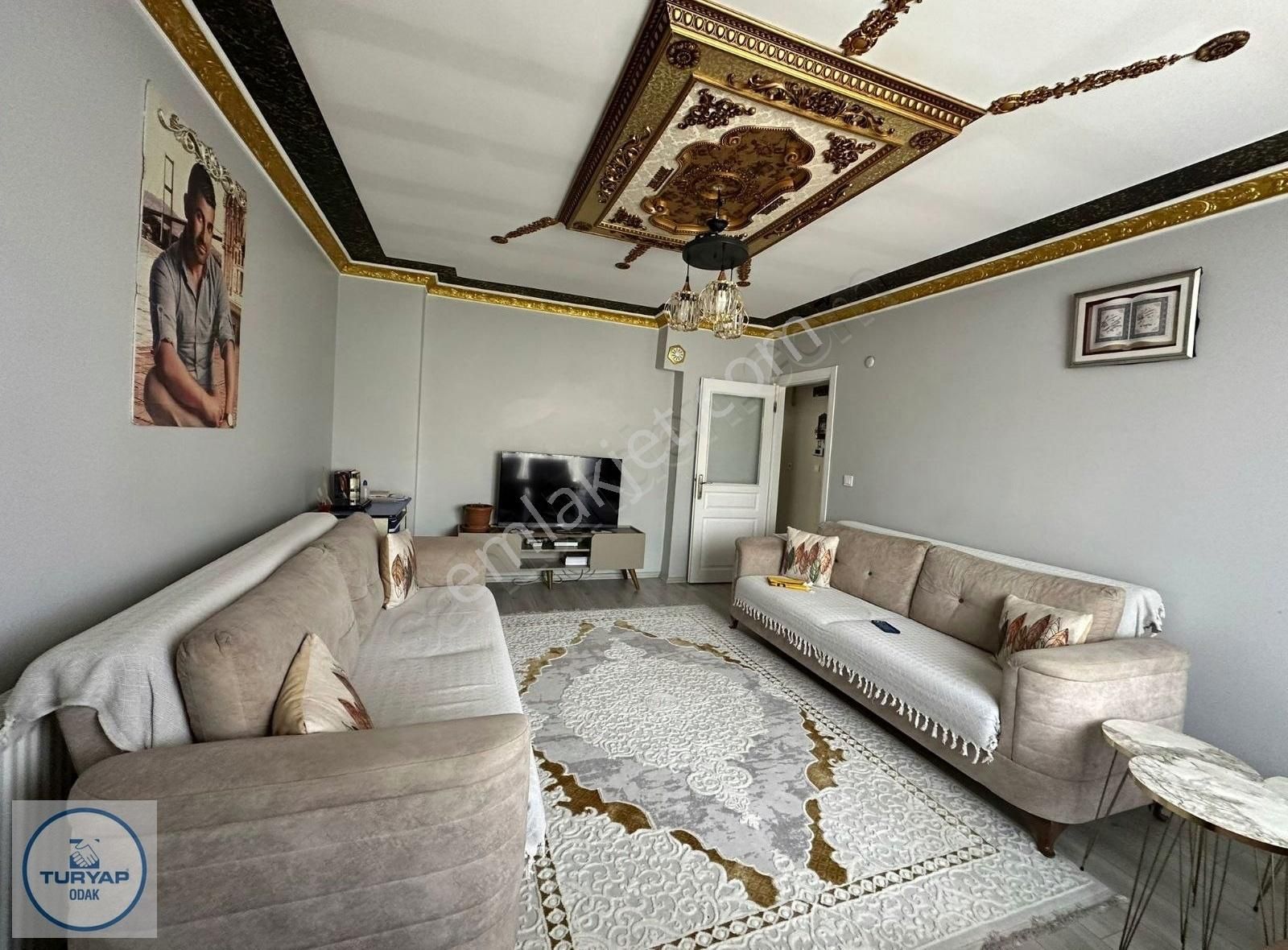 Kullanılabilir Geniş Teraslı Satılık 2+1 Daire