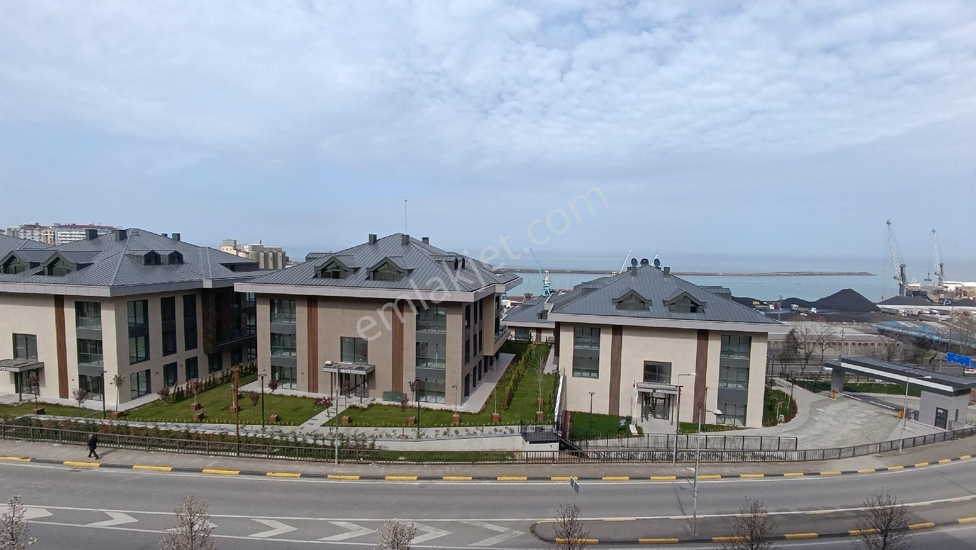 Meydan'a Yürüme Mesafe De Deniz Manzaralı Satılık Daire
